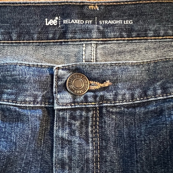 Woman’s Lee Relaxed Fit Straight Leg Jeans Size 16 Short - Picture 6 of 10